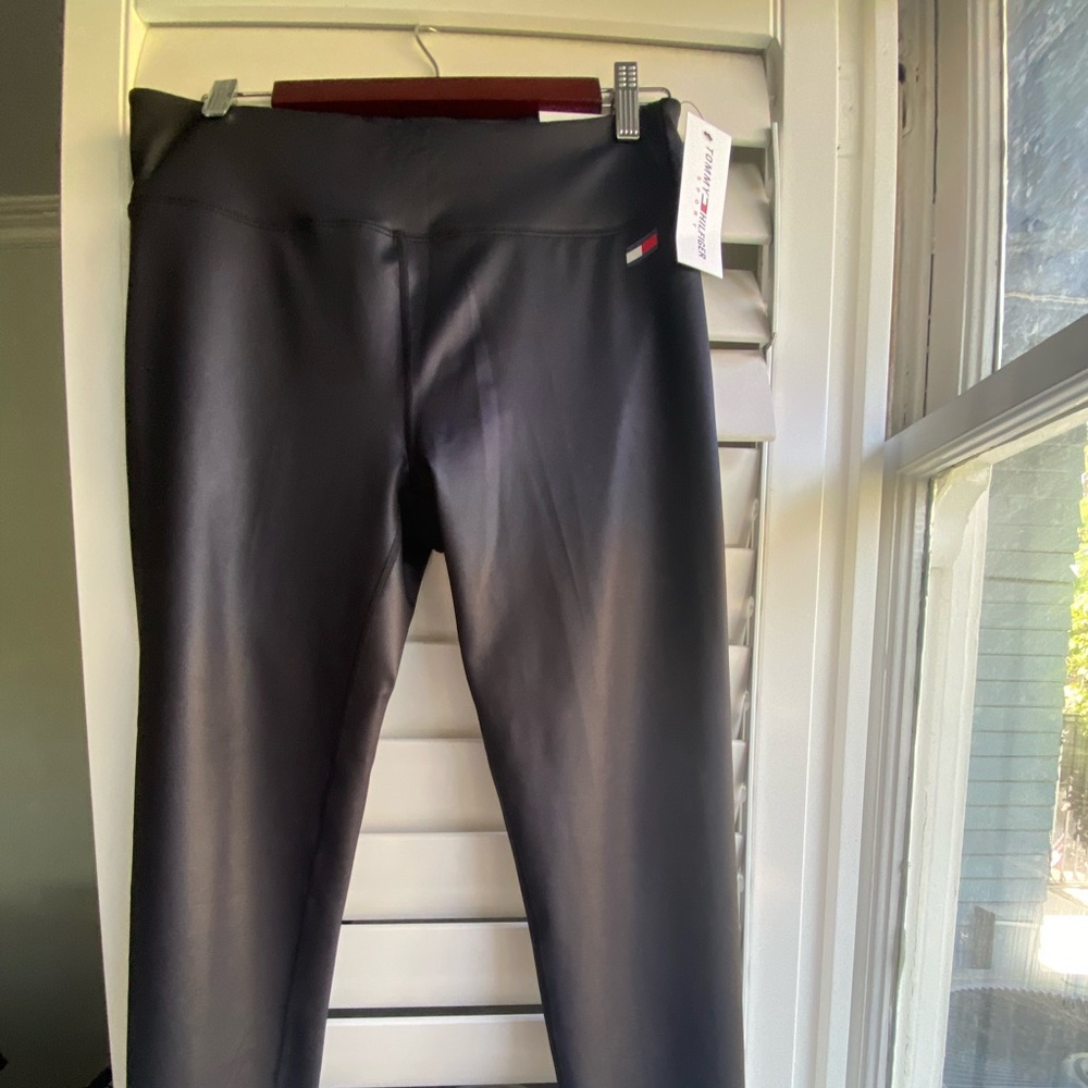 NWT Tommy Hilfiger Leggings